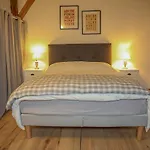 Croix Blanche - Le Logis Apartman *